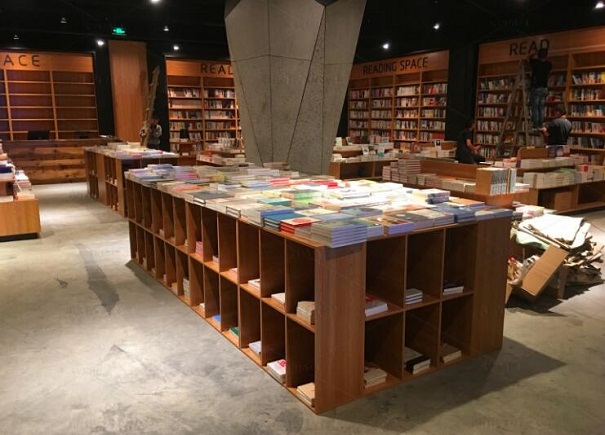 南京书店展柜展示